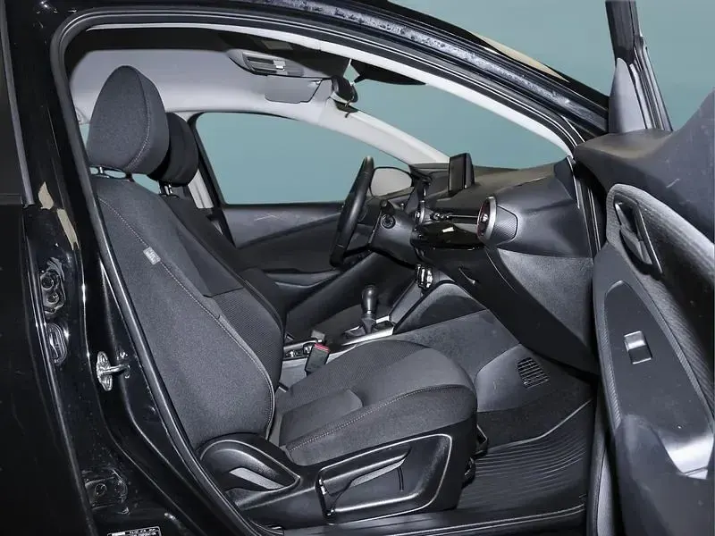 Gebraucht Mazda 2 90 PS (66 kW) 2022 Schwarz Kleinwagen