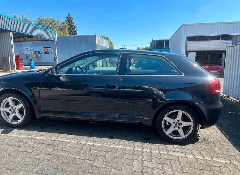 Gebraucht Audi A3 Design 160 PS (117 kW) 2010 Schwarz Kleinwagen