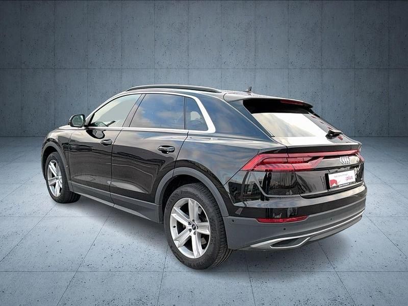 Gebraucht Audi Q8 Ambiente 340 PS (250 kW) 2022 Mythosschwarz metallic SUV