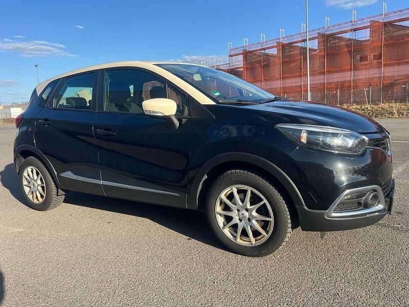 Gebraucht Renault Captur Intens 90 PS (66 kW) 2016 Schwarz SUV