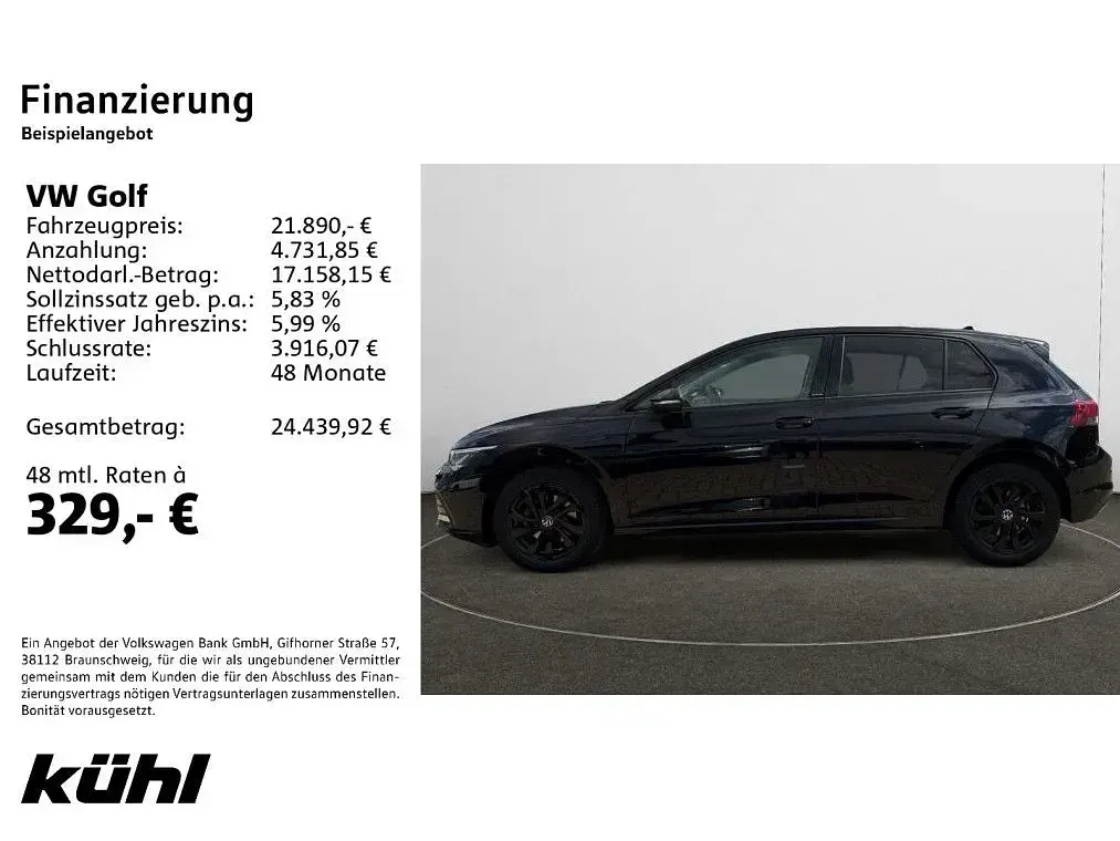 Gebraucht VW Golf VII Active 150 PS (110 kW) 2021 Deep black perleffekt Kleinwagen