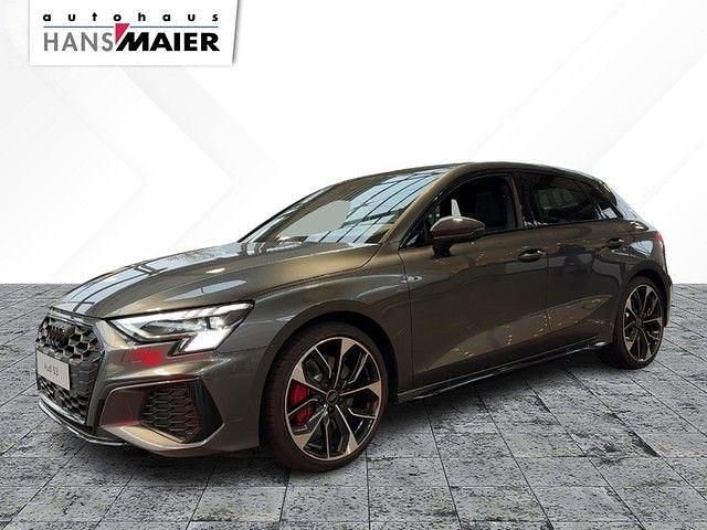 Daytonagrau perleffekt Gebraucht 2024 Audi S3 Sport Limousine | 62.999 € - Bild 1/4