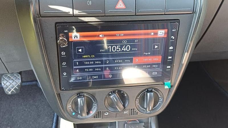 Gebraucht VW Fox 60 PS (44 kW) 2010 Blau Kleinwagen