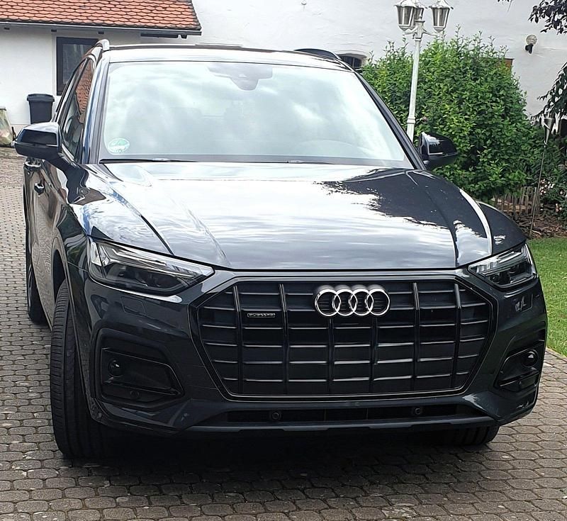 Grau Gebraucht 2023 Audi Q5 Sportback Advanced Plus SUV | 51.300 € (Etwas zu teuer) - Bild 1/4