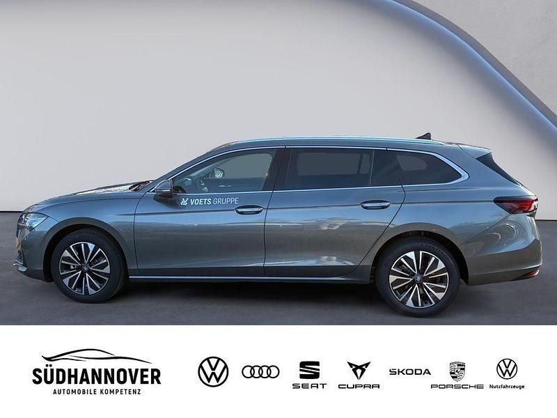 Gebraucht Skoda Superb Selection 150 PS (110 kW) 2026 Grau Kombi