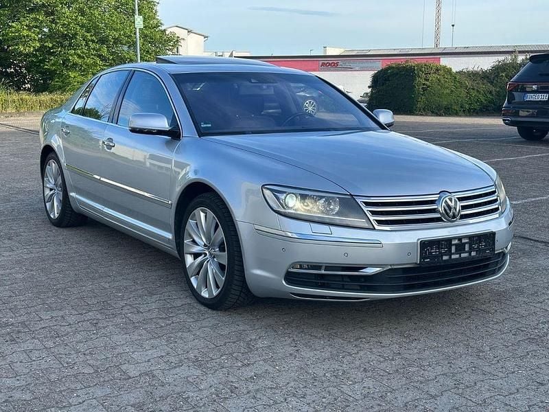 Second-hand VW Phaeton Exclusive 280 CP (205 kW) 2013 Argintiu Berlinǎ