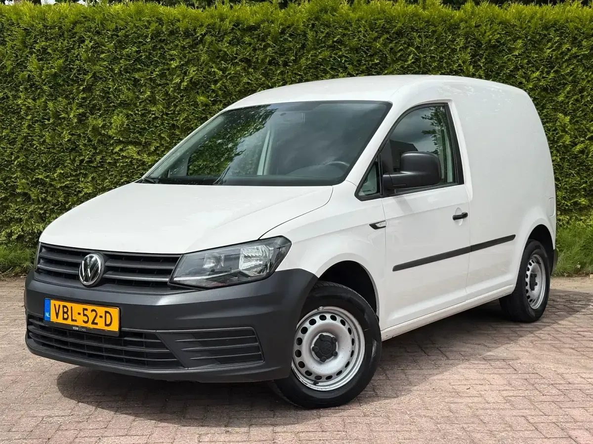 Gebraucht VW Caddy 102 PS (75 kW) 2019 Weiß Van / Kleinbus
