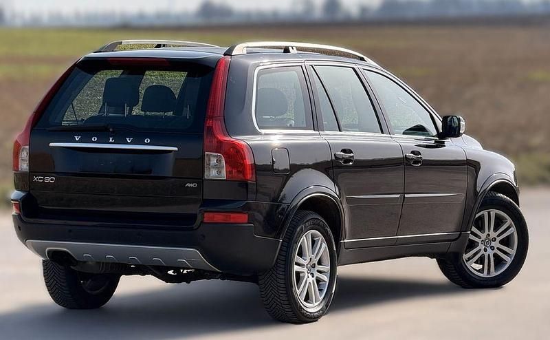 Gebraucht Volvo XC90 185 PS (136 kW) 2010 Black sapphire exterior paint SUV