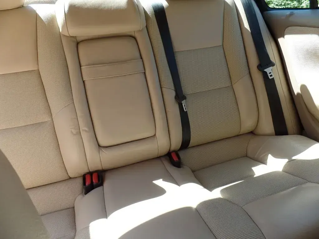 Gebraucht Volvo S60 140 PS (102 kW) 2005 Violet Limousine