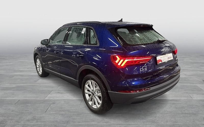 Gebraucht Audi Q3 Ambiente 150 PS (110 kW) 2025 Blau SUV