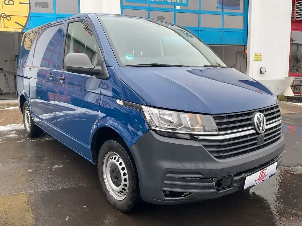 Second-hand VW Transporter 150 CP (110 kW) 2020 Albastru Van
