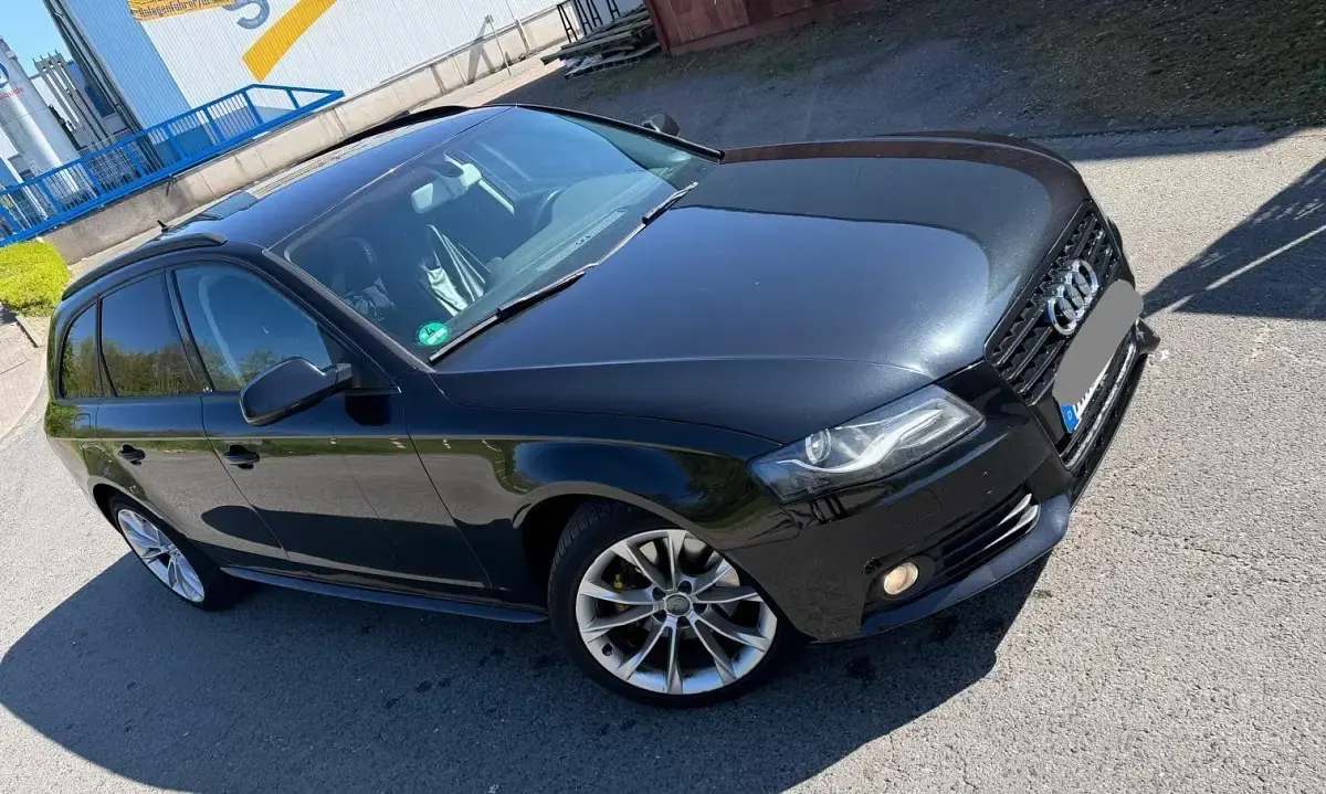 Gebraucht Audi A4 143 PS (105 kW) 2011 Schwarz Kombi