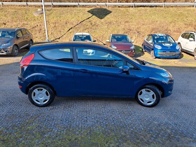 Blau Gebraucht 2010 Ford Fiesta Trend Kleinwagen | 1.999 € (Guter Preis) - Bild 1/4