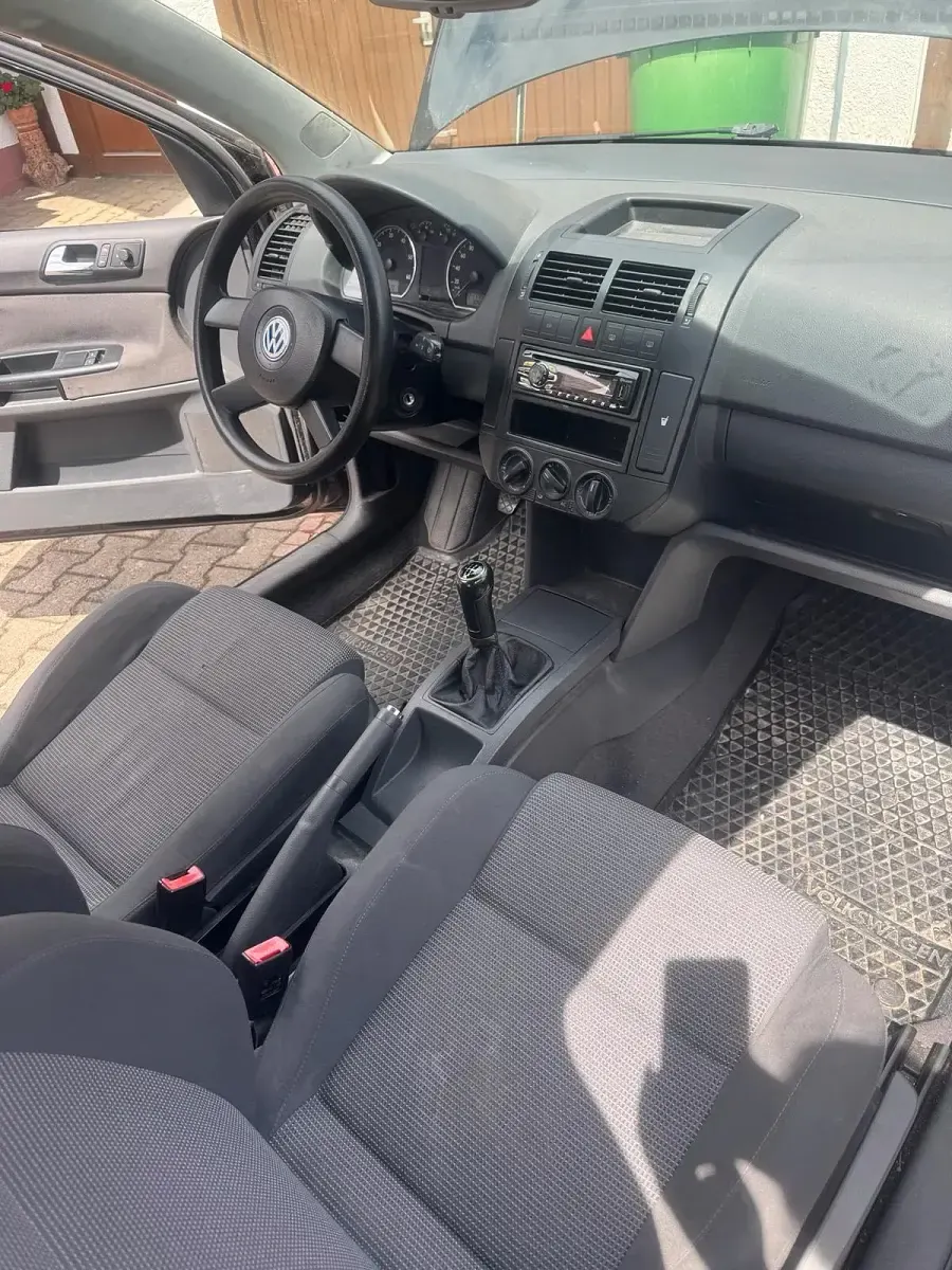 Gebraucht VW Polo 75 PS (55 kW) 2002 Schwarz Kleinwagen