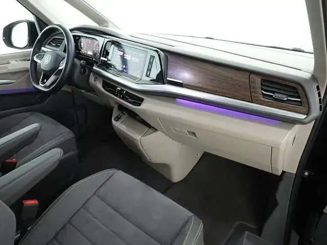 Gebraucht VW Multivan Style 245 PS (180 kW) 2025 Schwarz Van / Kleinbus