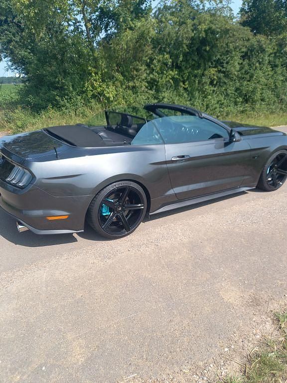Gebraucht Ford Mustang GT 421 PS (309 kW) 2017 Grau Cabrio