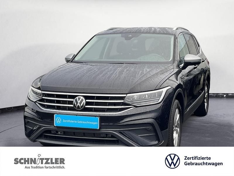 Schwarz Gebraucht 2025 VW Tiguan Allspace Life SUV | 35.450 € (Superpreis) - Bild 1/3