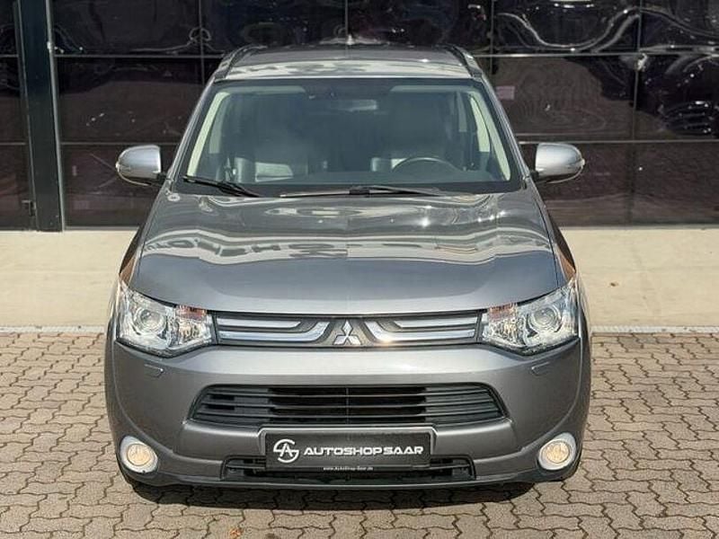 Gebraucht Mitsubishi Outlander Instyle 150 PS (110 kW) 2014 Grau SUV