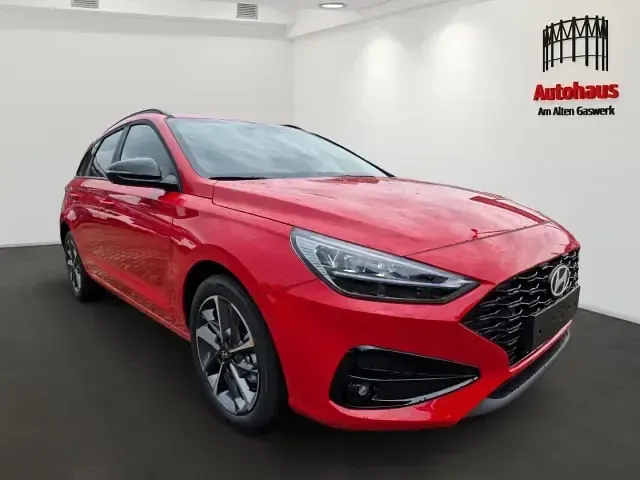Neu Hyundai i30 Trend 150 PS (110 kW) 2026 Rot Kombi