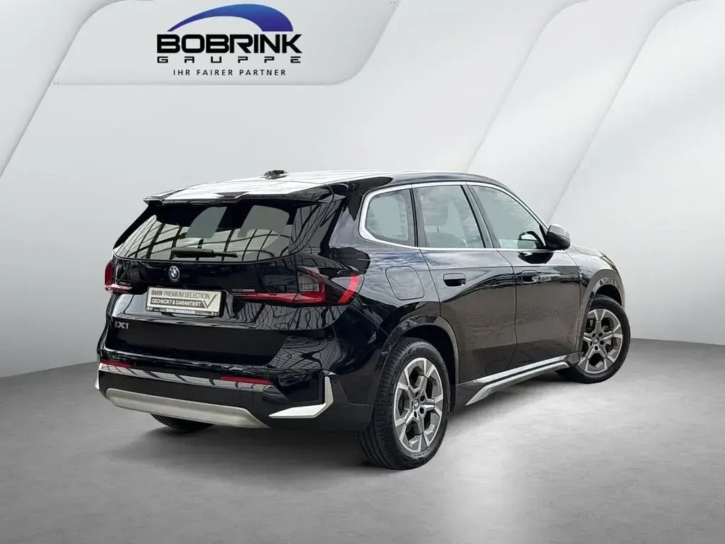 Gebraucht BMW iX1 xLine 230 kW (313 PS) 2023 Schwarz SUV