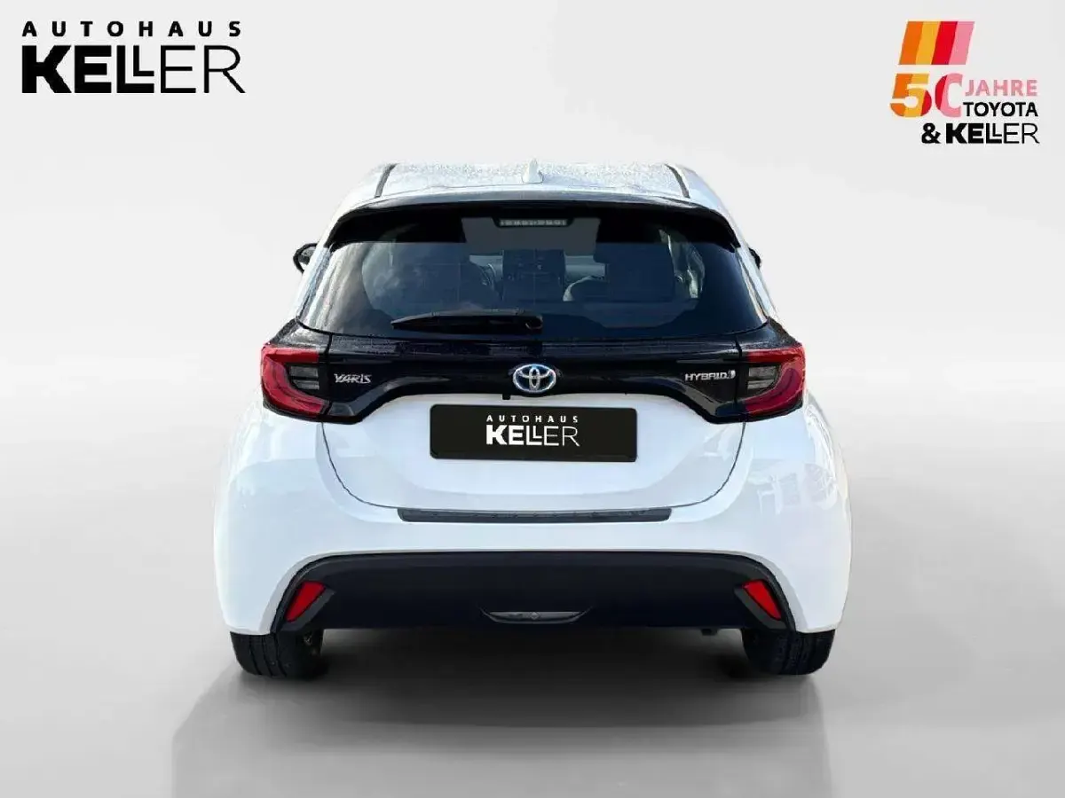 Gebraucht Toyota Yaris Comfort 117 PS (86 kW) 2025 Weiss Kleinwagen