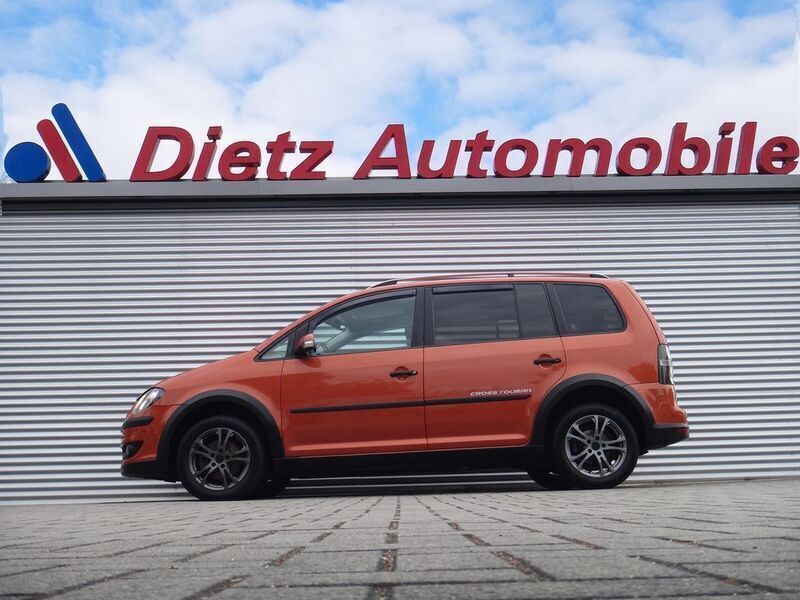 Orange Gebraucht 2008 VW Touran Cross Van / Kleinbus | 5.900 € (Fairer Preis) - Bild 1/4