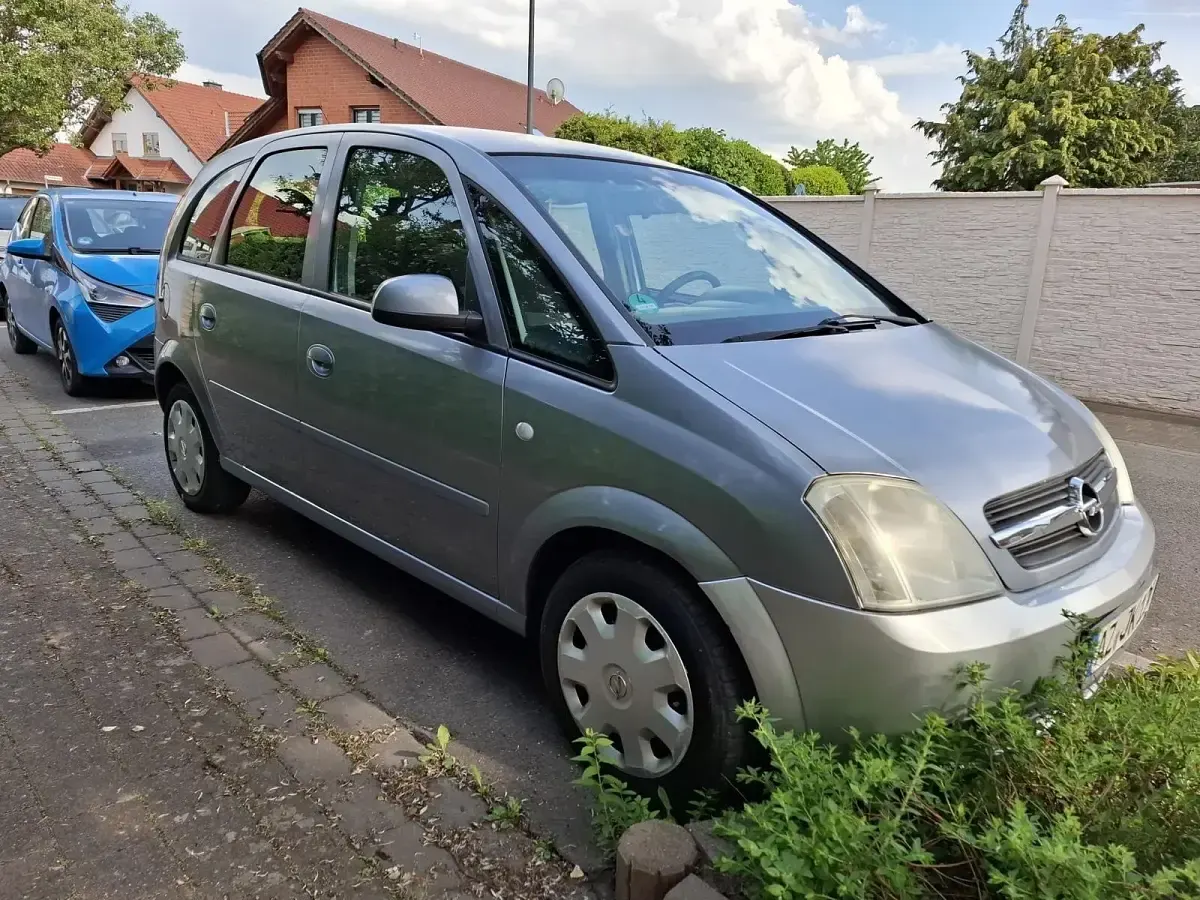 Gebraucht Opel Meriva Edition 101 PS (74 kW) 2005 Silber Van / Kleinbus