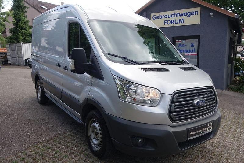 Polarsilber Gebraucht 2018 Ford Transit Trend Van / Kleinbus | 15.990 € (Guter Preis) - Bild 1/4
