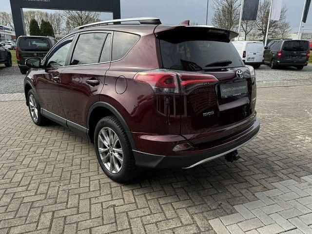 Gebraucht Toyota RAV4 Edition 152 PS (111 kW) 2016 Rot SUV