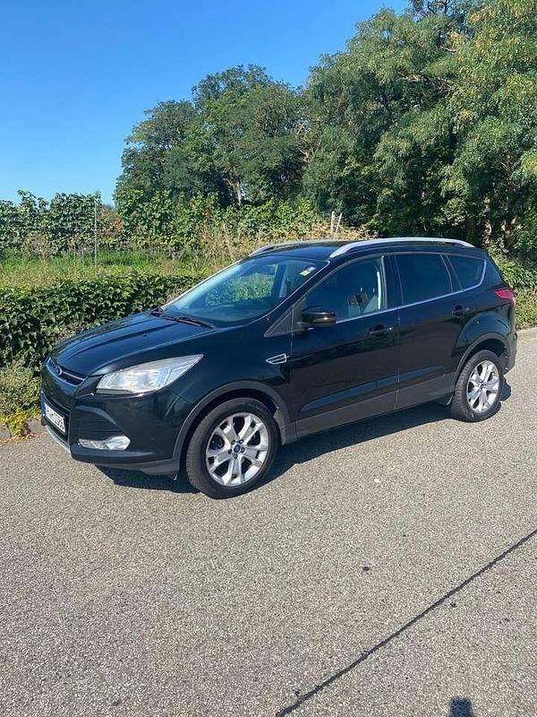 Gebraucht Ford Kuga Individual 163 PS (119 kW) 2014 SUV