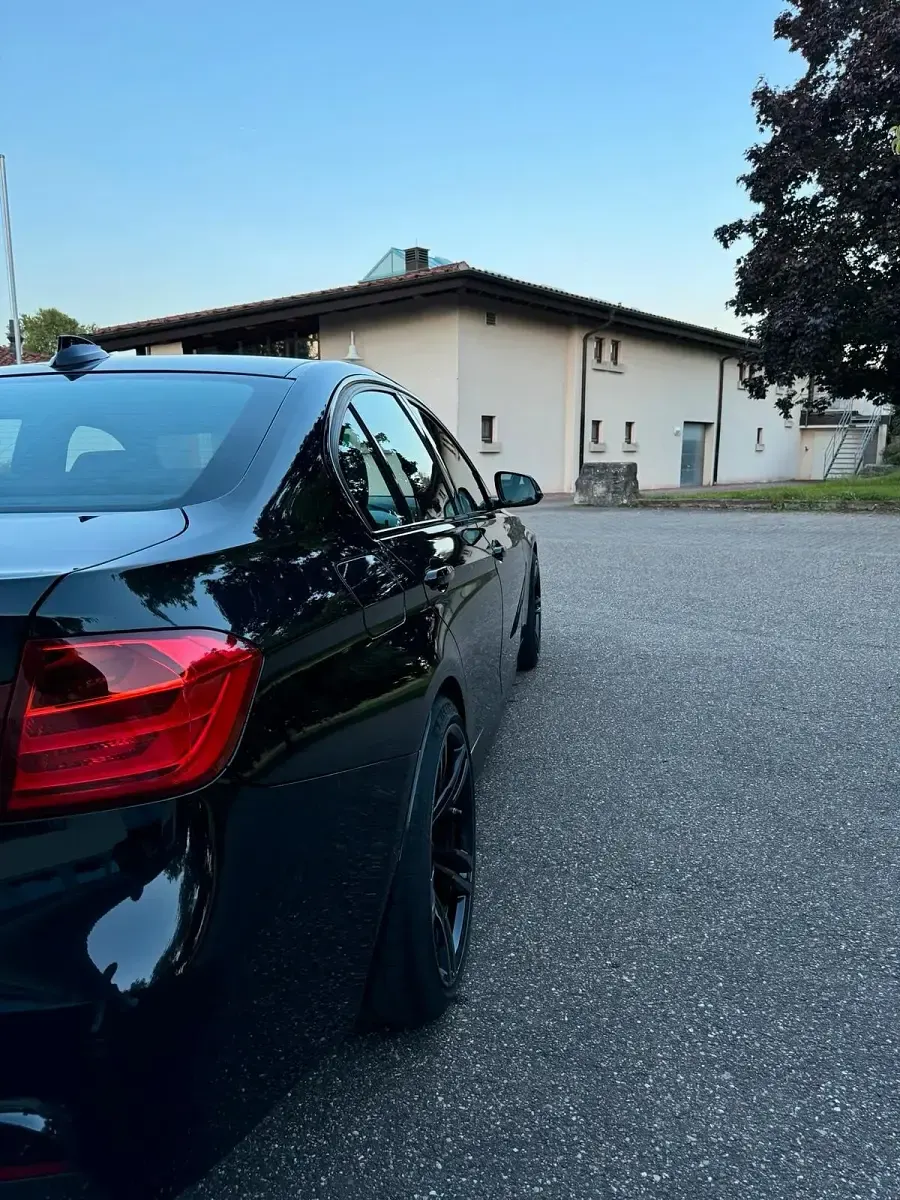 Gebraucht BMW 335 Performance 306 PS (225 kW) 2012 Schwarz Limousine