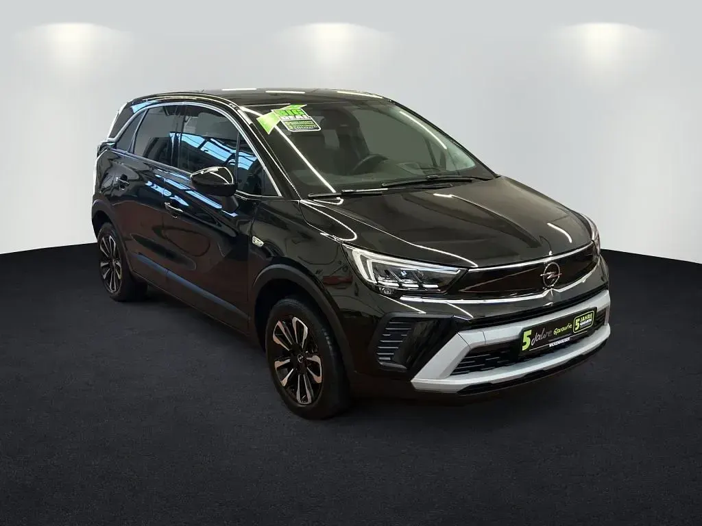 Gebraucht Opel Crossland Elegance 110 PS (80 kW) 2023 Schwarz perla nera (metallic) SUV