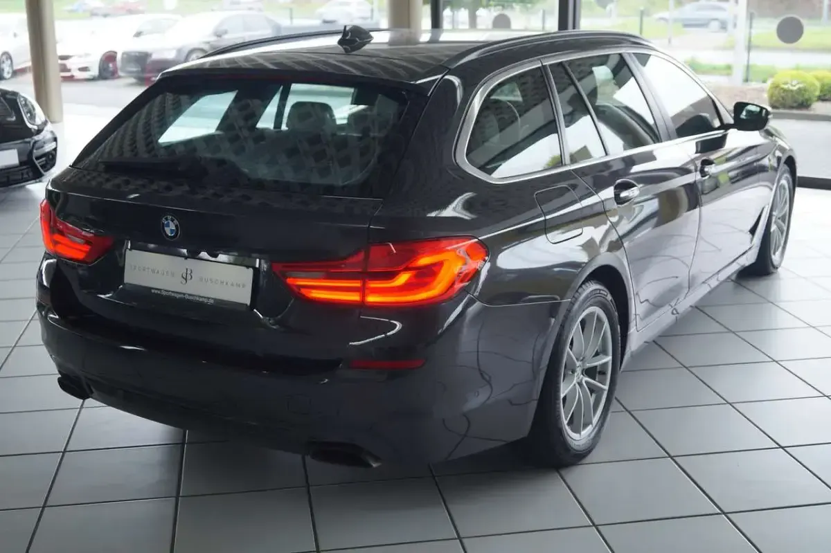 Gebraucht BMW 540 320 PS (235 kW) 2017 Sophistograu brillanteffekt me Kombi