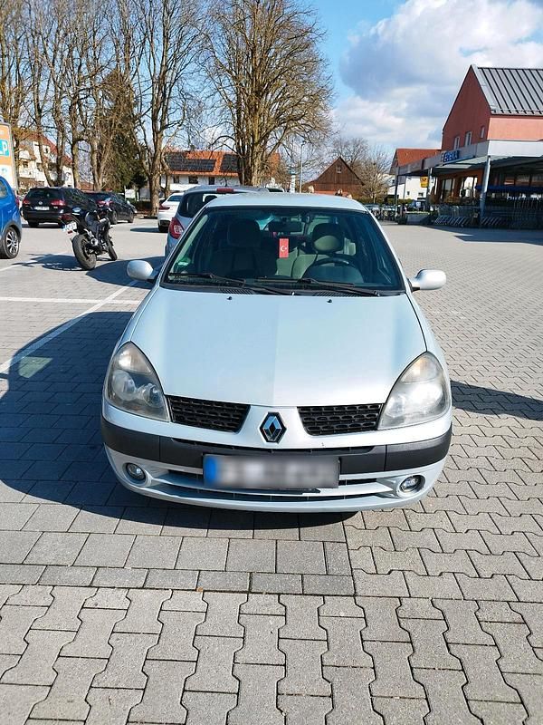 Gebraucht Renault Clio II 90 PS (66 kW) 2003 Grau Kleinwagen