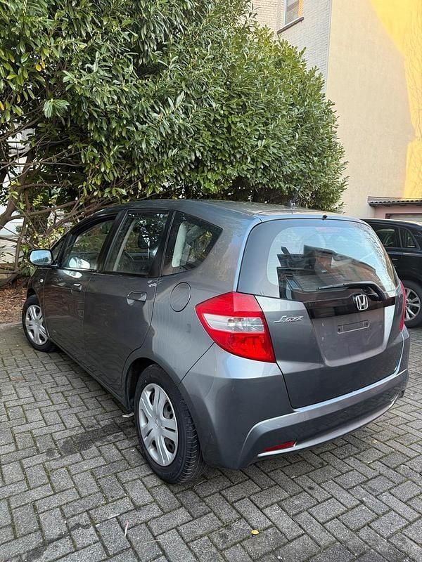 Gebraucht Honda Jazz 90 PS (66 kW) 2014 Grau Kleinwagen