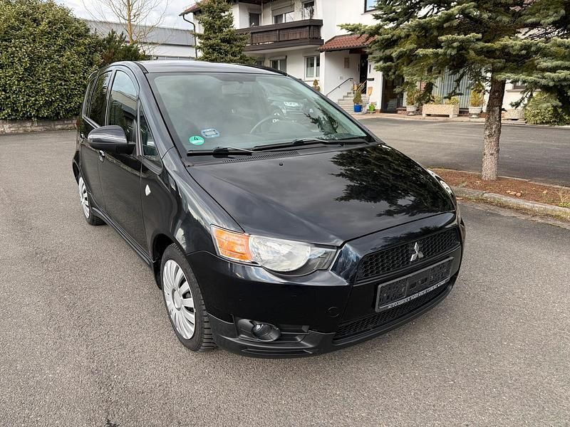 Gebraucht Mitsubishi Colt 101 PS (74 kW) 2013 Schwarz Kleinwagen