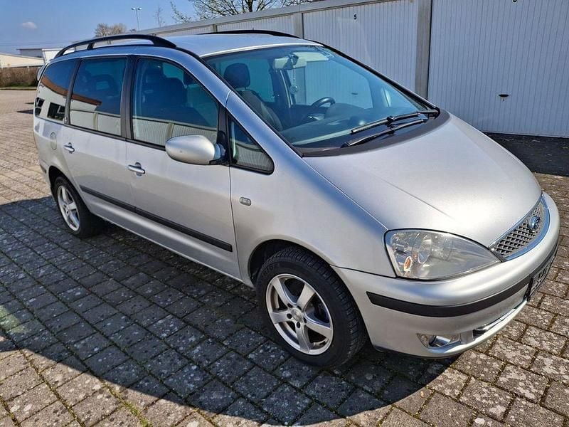 Gebraucht Ford Galaxy Ghia 116 PS (85 kW) 2005 Silber Van / Kleinbus
