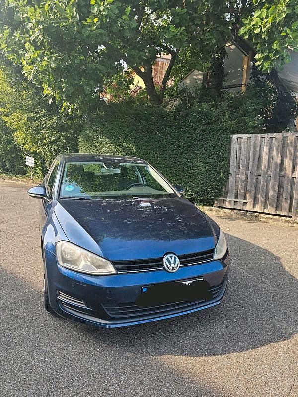 Blau Gebraucht 2013 VW Golf VII Comfortline Limousine | 9.000 € (Guter Preis) - Bild 1/4