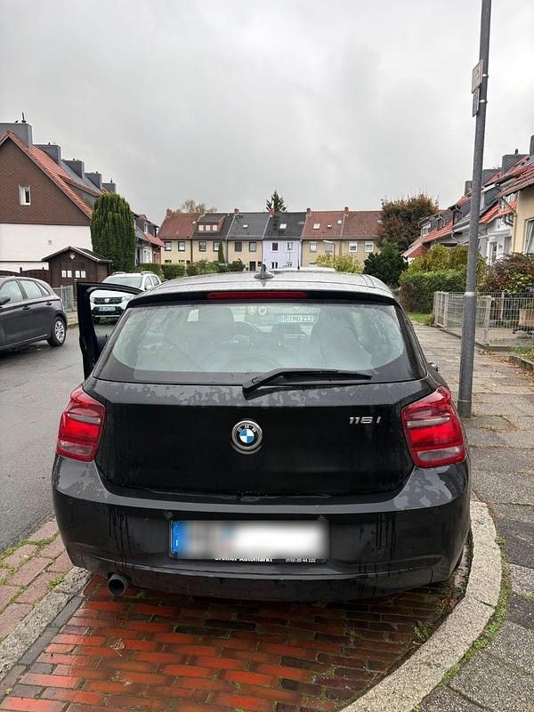 Gebraucht BMW 116 136 PS (100 kW) 2013 Schwarz Kleinwagen