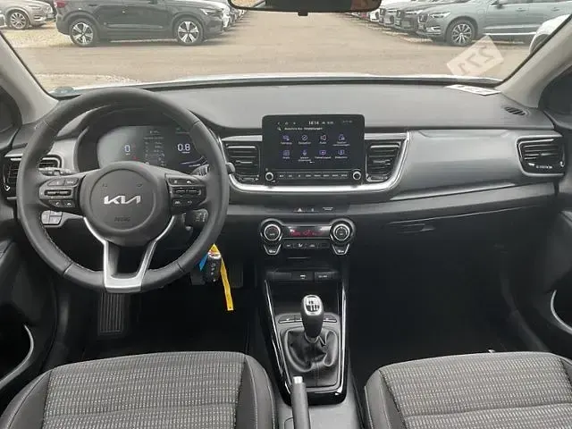 Nuevo Kia Stonic Vision 101 CV (74 kW) 2026 Blanco SUV
