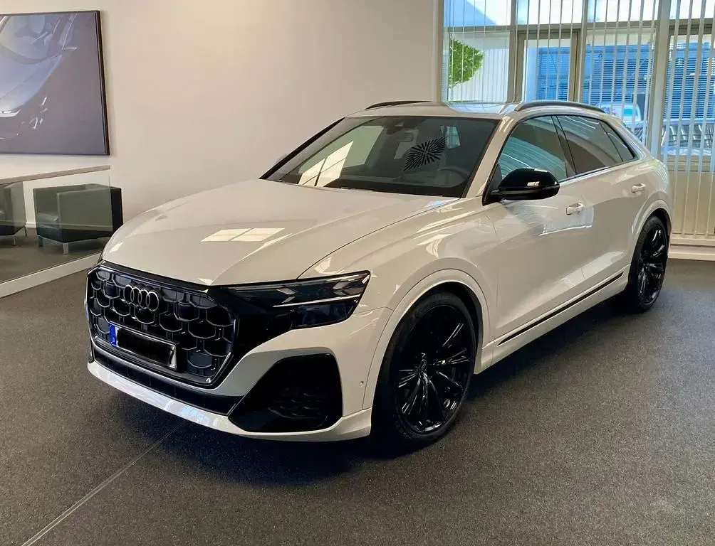 Gebraucht Audi SQ8 Sport 507 PS (372 kW) 2024 Weiß SUV