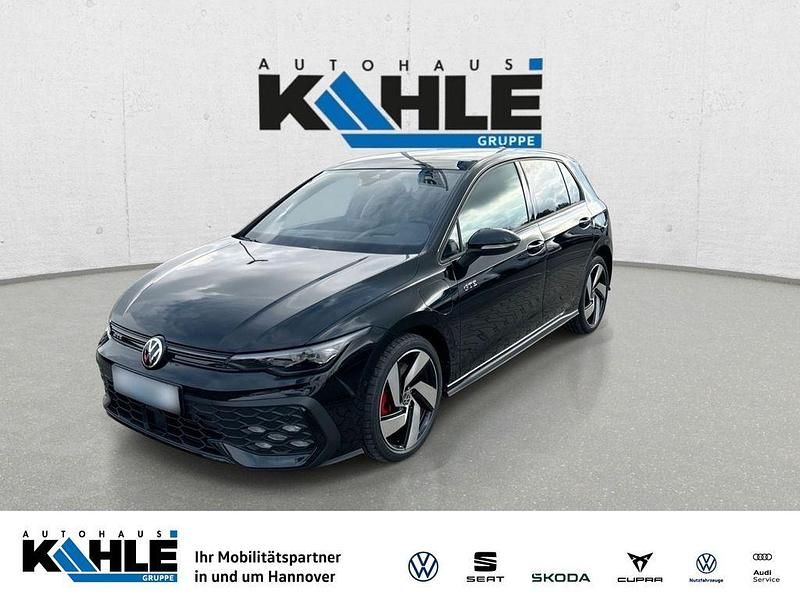 Schwarz Neu 2025 VW Golf VIII GTE Limousine | 55.990 € - Bild 1/4