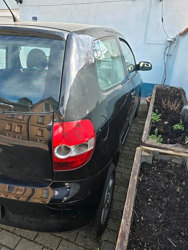 Gebraucht VW Fox 54 PS (39 kW) 2007 Schwarz Kleinwagen