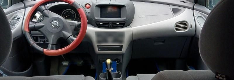 Gebraucht Nissan Almera Tino Tekna+ 116 PS (85 kW) 2006 Grau Van / Kleinbus