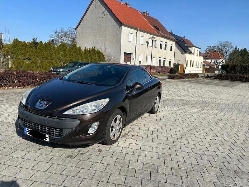 Gebraucht Peugeot 308 CC Premium 120 PS (88 kW) 2009 Braun Cabrio