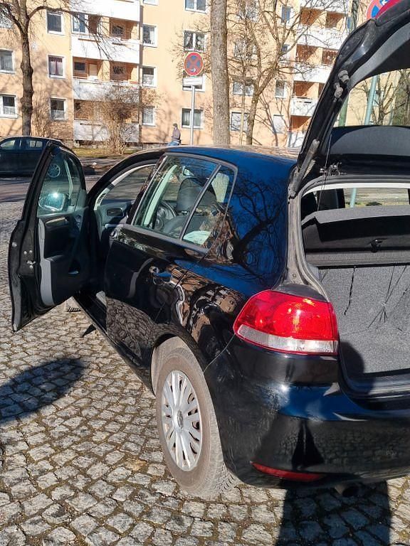 Gebraucht VW Golf VI Trendline 105 PS (77 kW) 2011 Kleinwagen