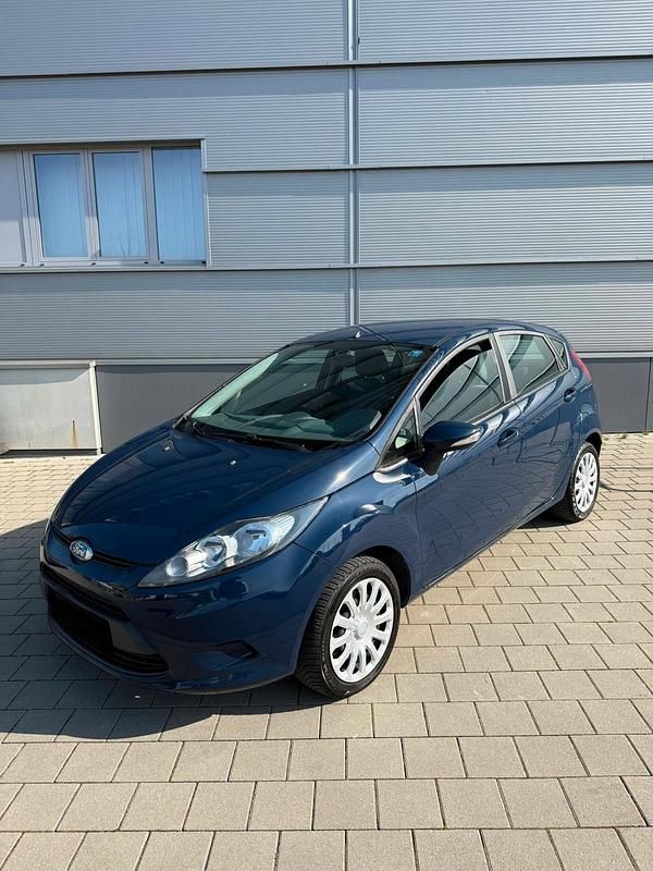 Gebraucht Ford Fiesta 60 PS (44 kW) 2009 Blau Kleinwagen