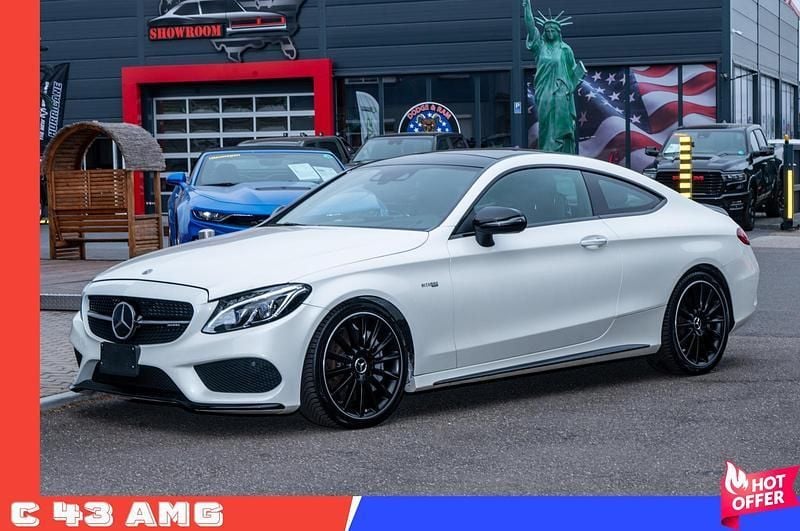 Diamantweiss metalliclack Gebraucht 2018 Mercedes C43 AMG AMG Coupé | 34.999 € (Fairer Preis) - Bild 1/4