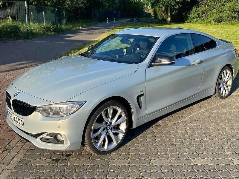 Grau Gebraucht 2013 BMW 435 Sport Line Coupé | 18.799 € (Fairer Preis) - Bild 1/4