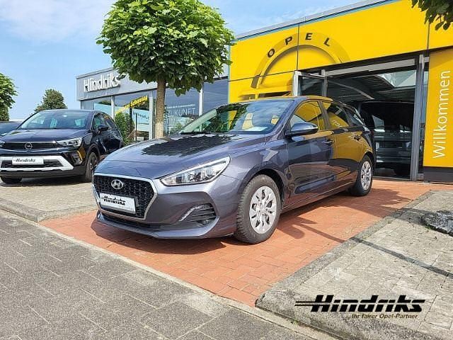 Grau Gebraucht 2019 Hyundai i30 Select Kombi | 12.750 € (Fairer Preis) - Bild 1/4